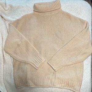 Cream knit turtleneck sweater